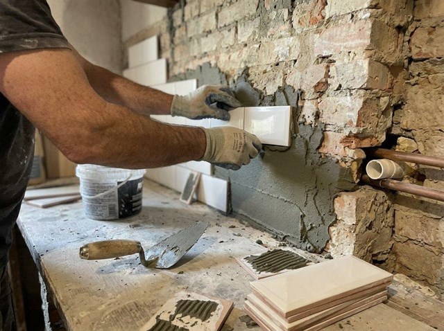 Tu cocina cambia de distribución, no solo de azulejos, con una reforma de cocinas en Ourense - Imagen 1